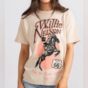 Daydreamer Willie Nelson Route 66 On the Road Again sz S Graphic Women’s T-shirt